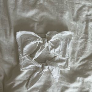 Aritzia (Wilfred) white front tie strapless top